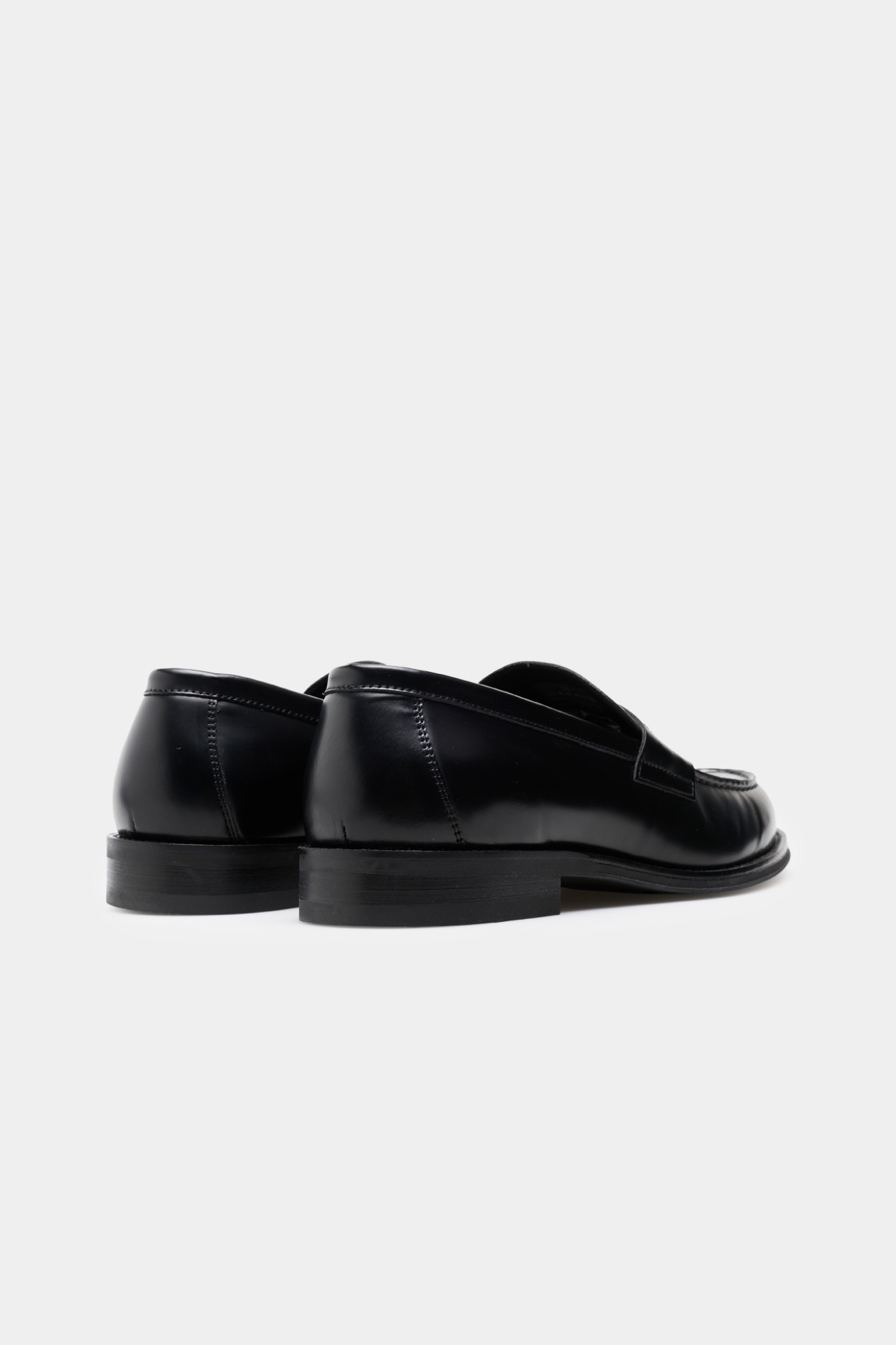 Mocassins em pele