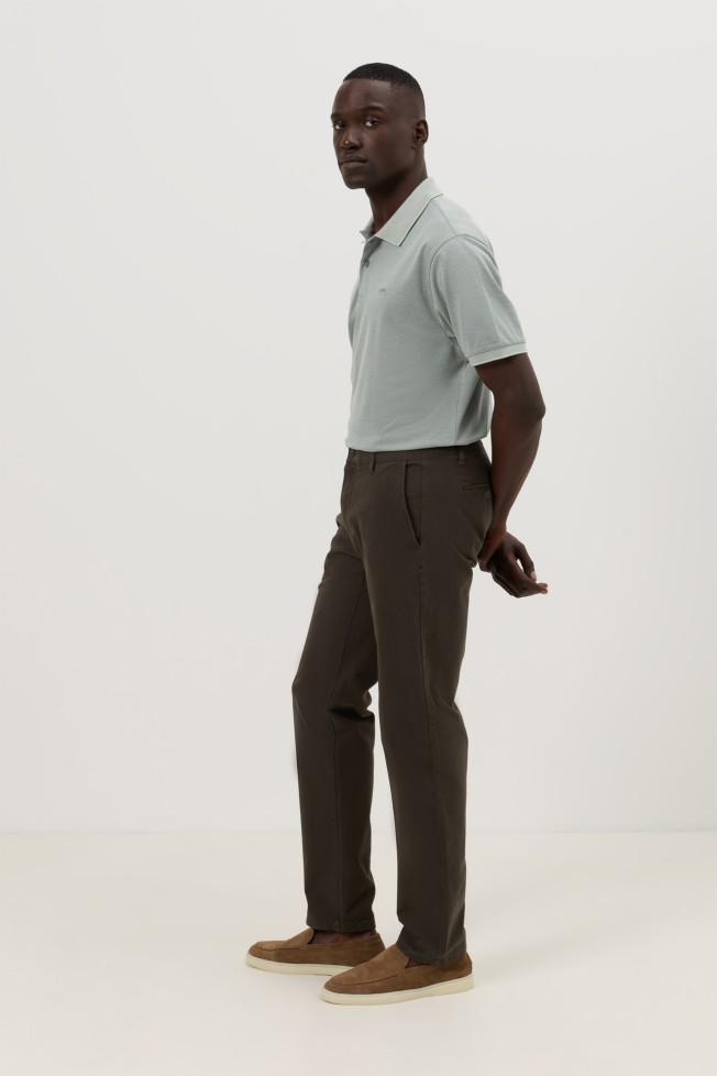 Calças chino comfort regular fit caqui-escuro Calças chino comfort regular fit caqui-escuro