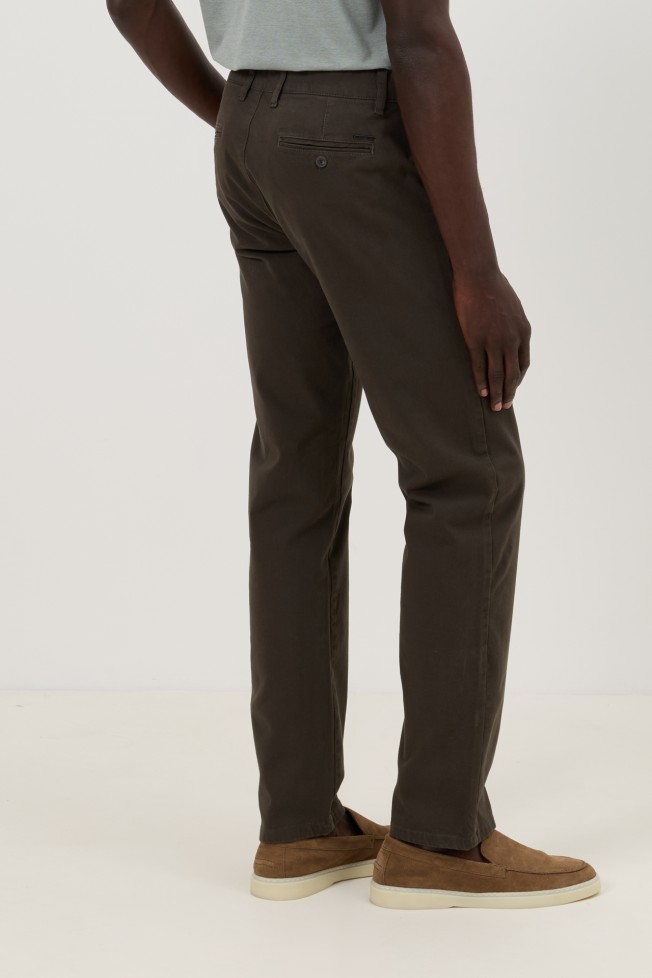 Calças chino comfort regular fit caqui-escuro Calças chino comfort regular fit caqui-escuro