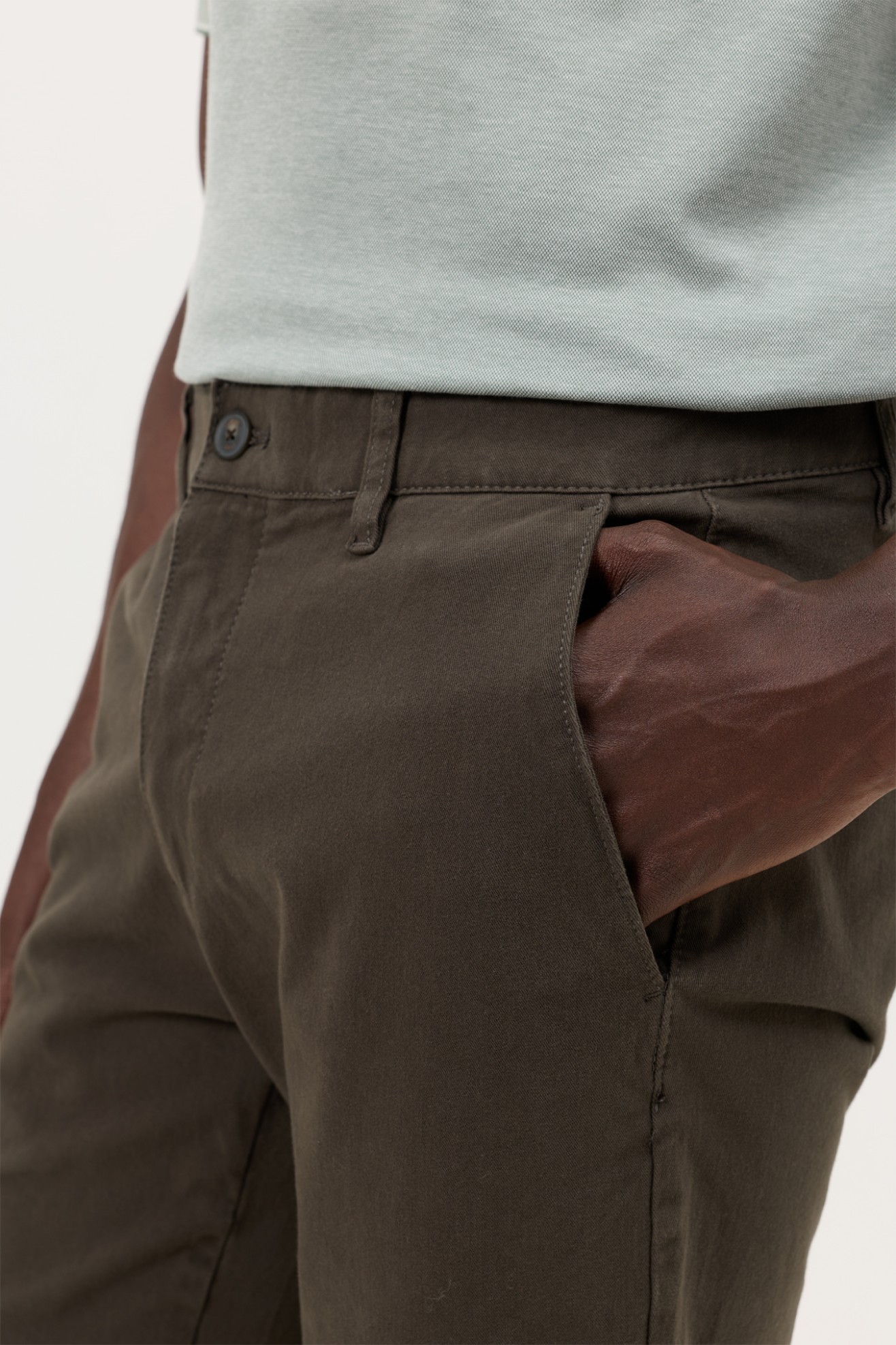 Cal�as chino comfort regular fit caqui-escuro