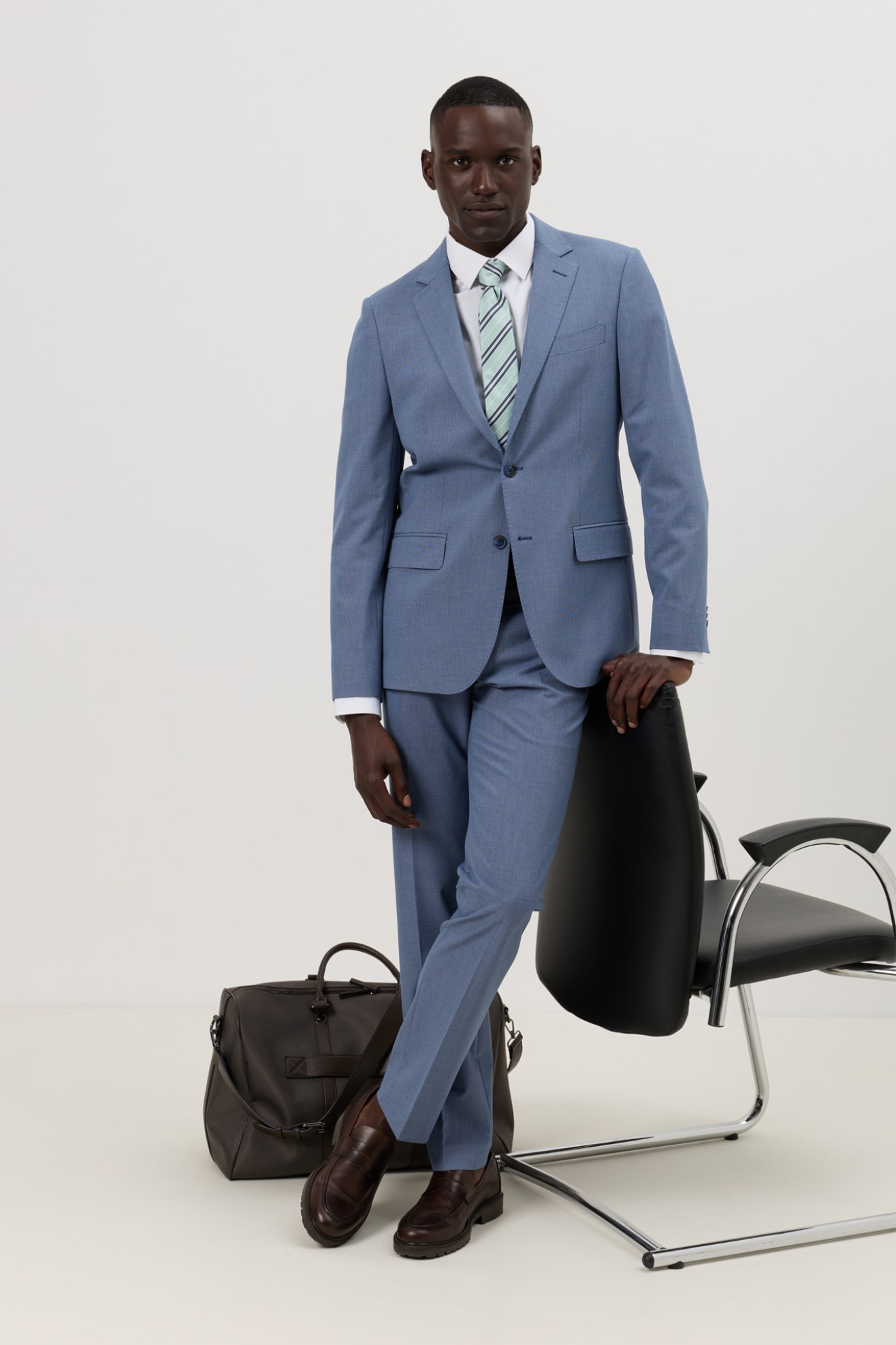 Fato cl�ssico slim fit Machine Washable & Non-Iron