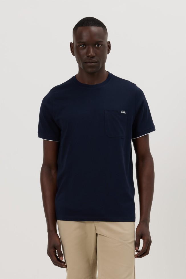T-shirt 100% algodão com bolso T-shirt 100% algodão com bolso