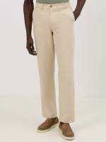 Cal�as chino regular fit em linho e algod�o