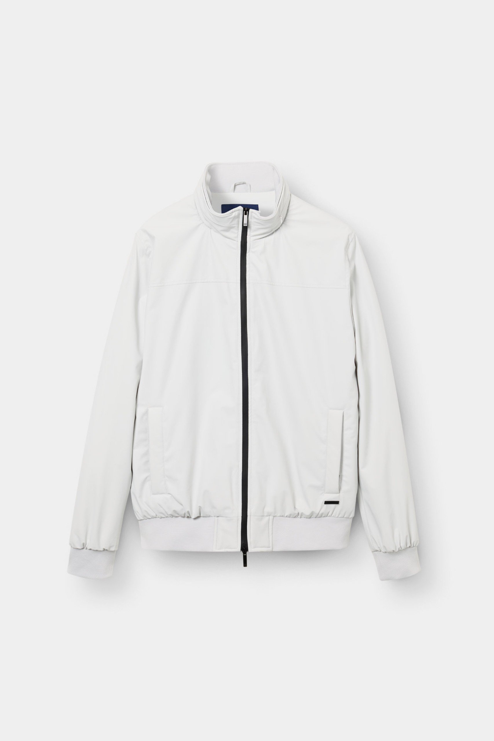 Chaqueta técnica transpirable e impermeable