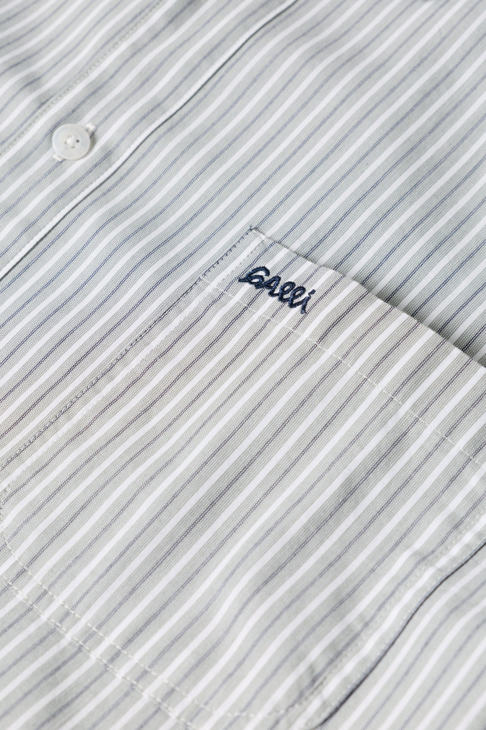 Camisa regular fit de rayas