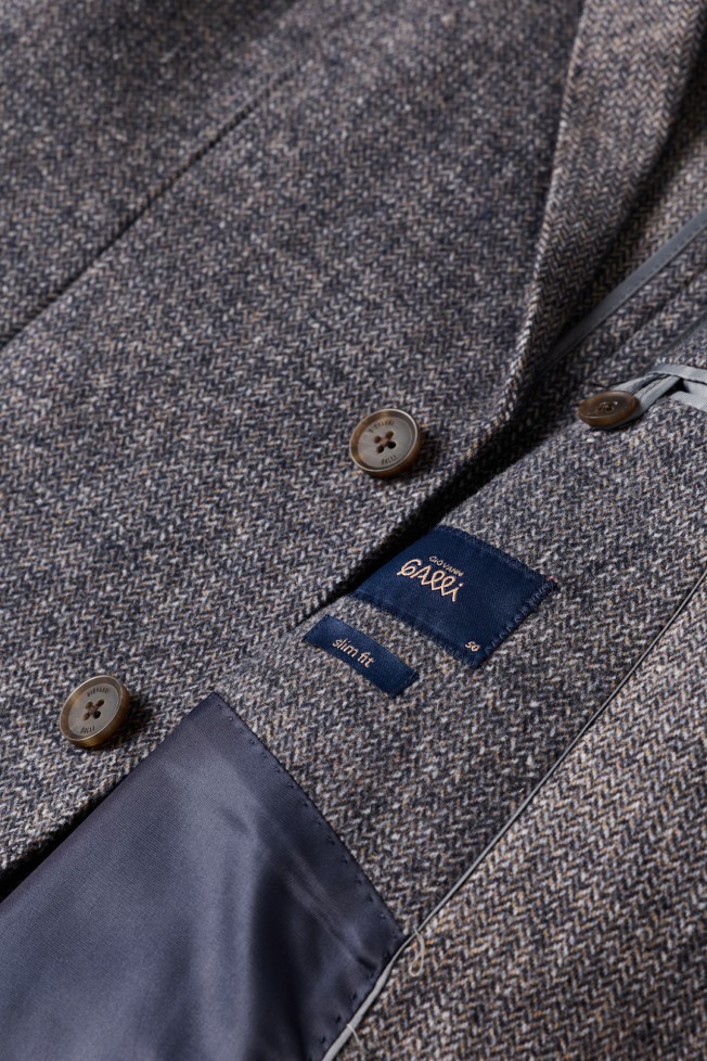 Blazer clássico slim fit em azul-marinho Blazer clássico slim fit em azul-marinho
