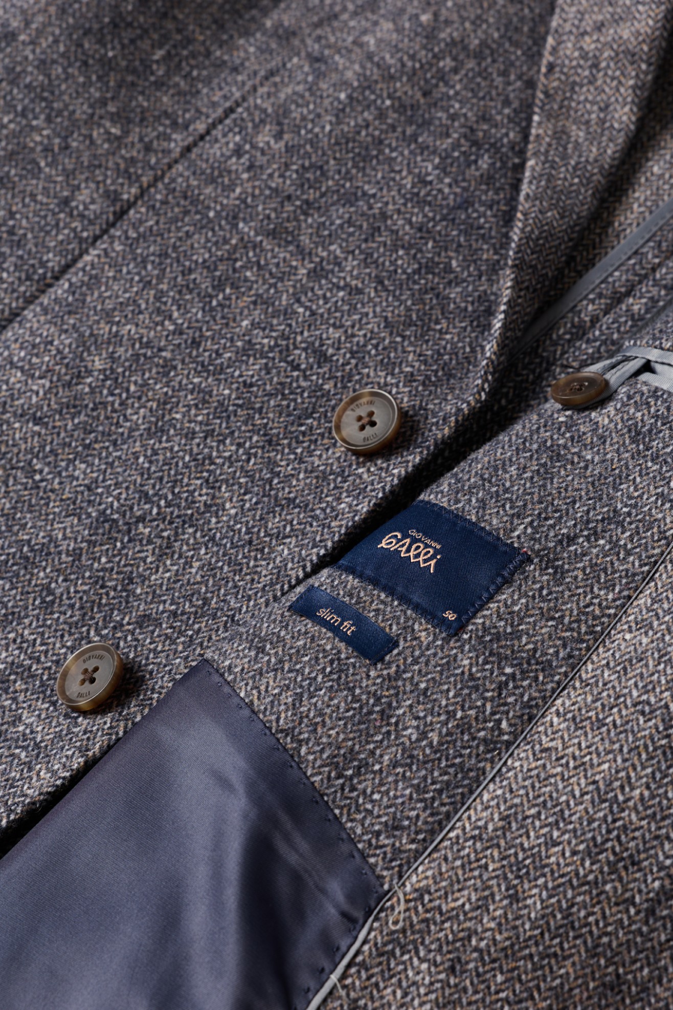 Blazer cl�ssico slim fit em azul-marinho