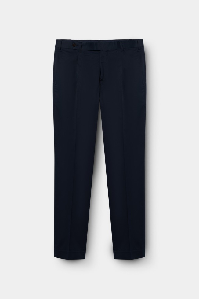 Calças chino regular fit em azul-marinho Calças chino regular fit em azul-marinho