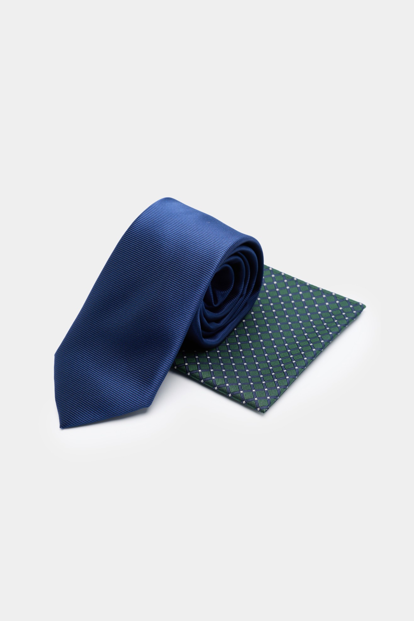 Conjunto Len�o e gravata