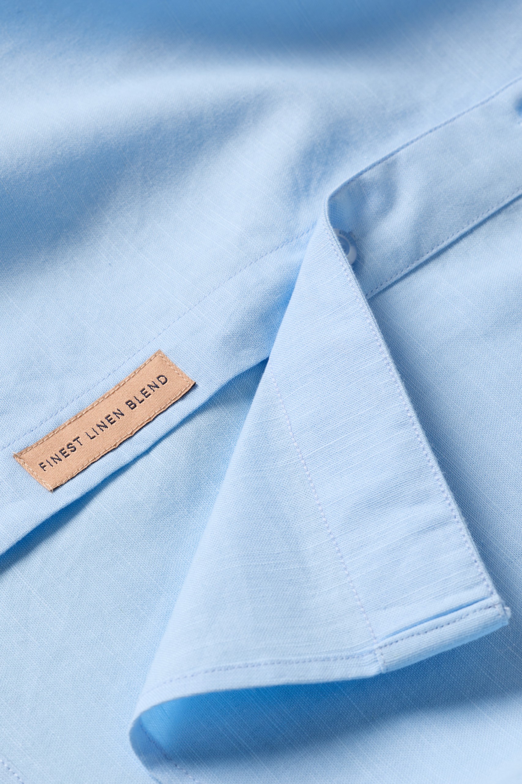 Camisa de corte regular en lino y algodón