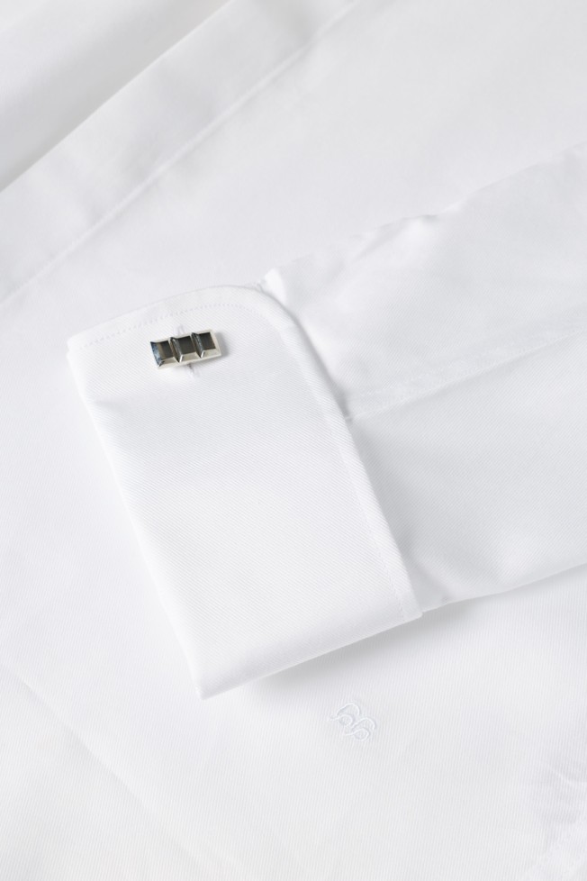 Camisa cl�ssica em twill 100% algod�o