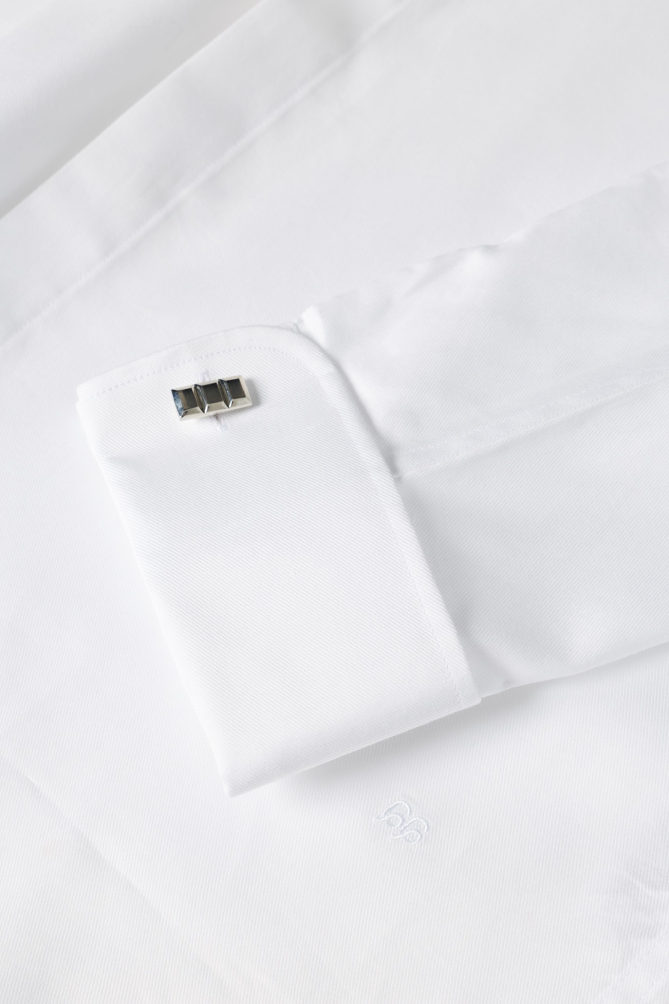 Camisa cl�ssica em twill 100% algod�o
