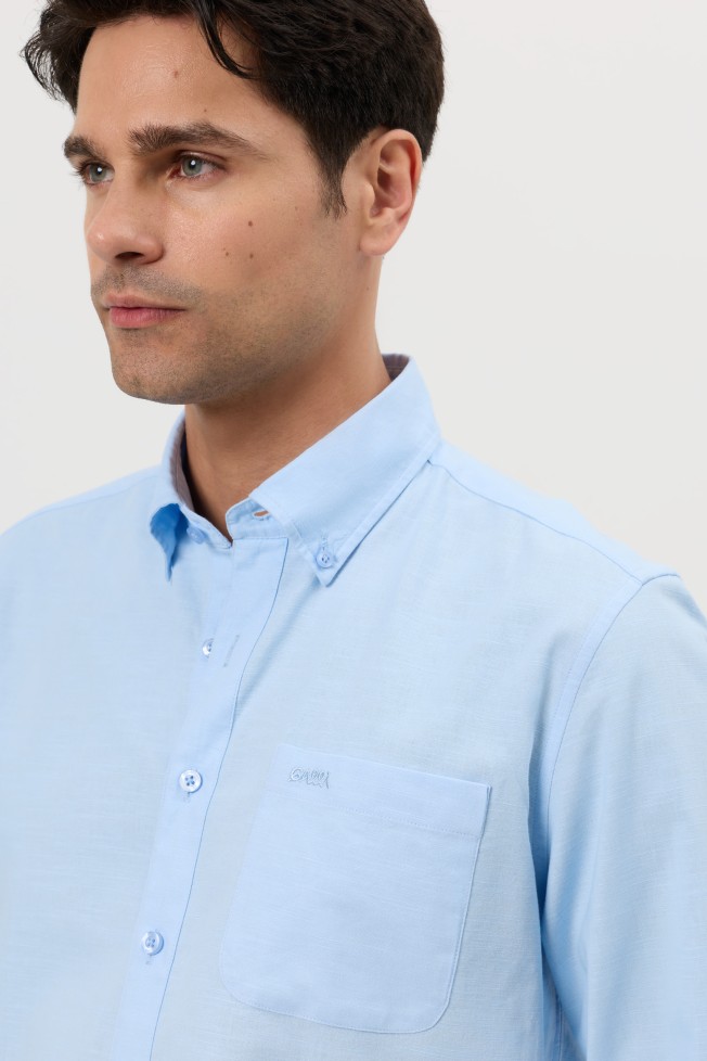Camisa regular fit em linho e algod�o