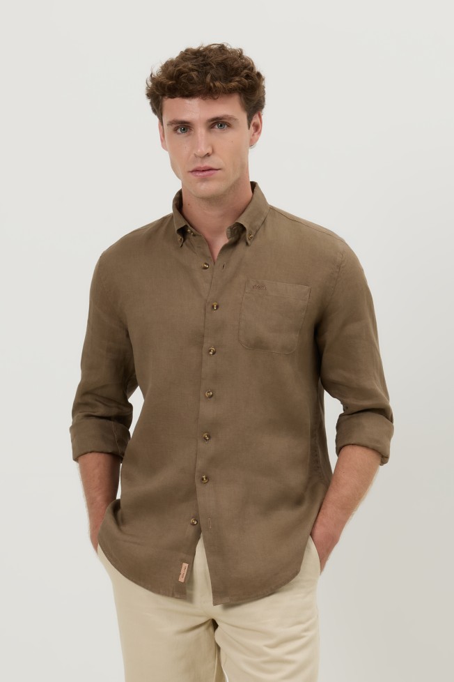 Camisa regular fit em linho Camisa regular fit em linho