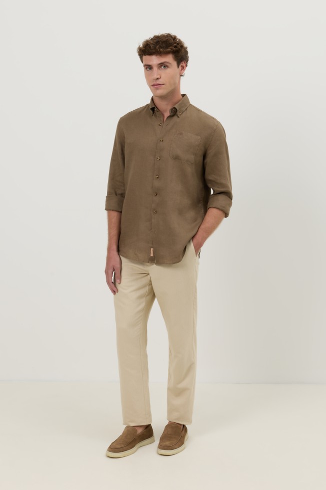 Camisa regular fit em linho Camisa regular fit em linho