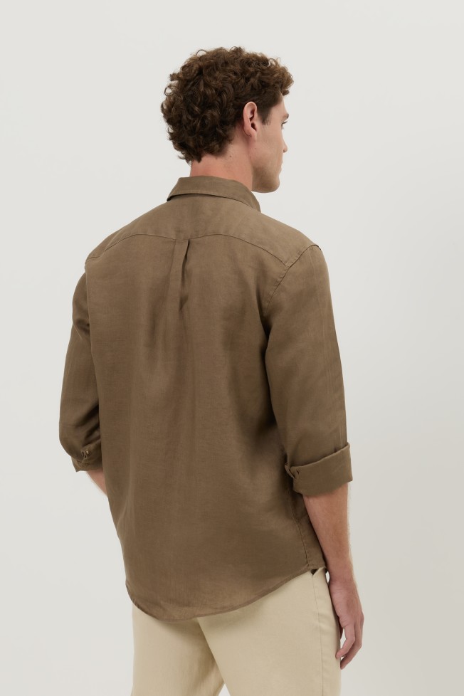 Camisa regular fit em linho Camisa regular fit em linho