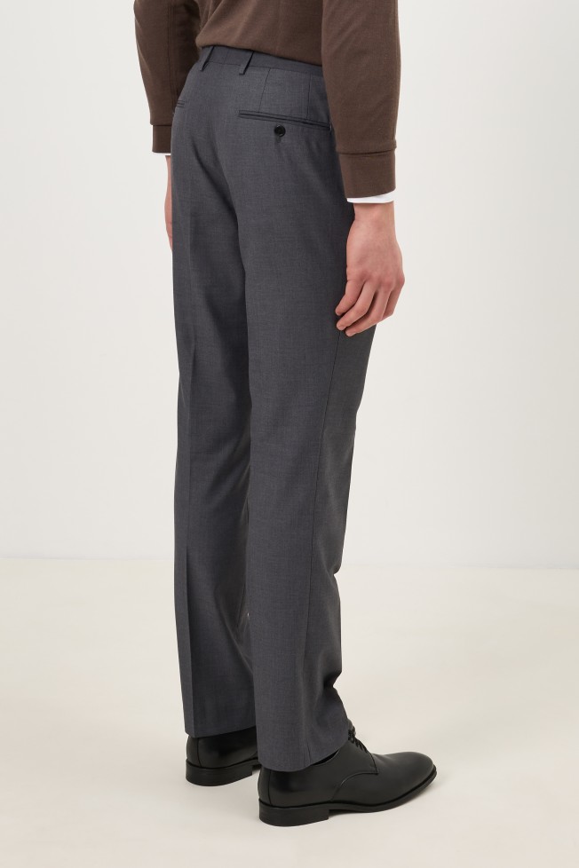 Cal�as cl�ssicas slim fit cinzentas
