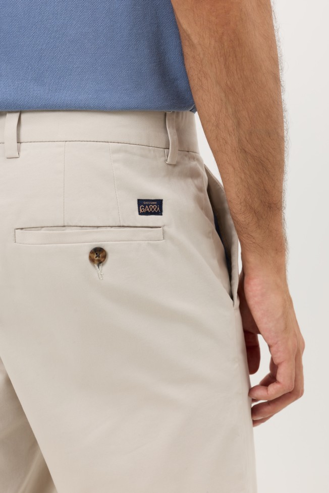 Calções bermuda chino regular fit Calções bermuda chino regular fit