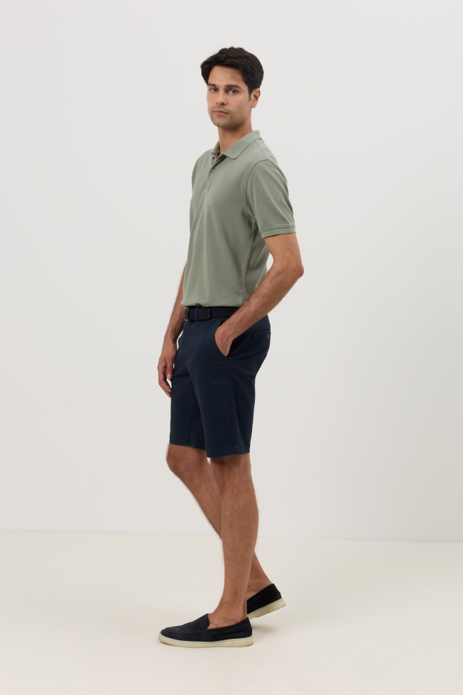 Calções bermuda chino regular fit Calções bermuda chino regular fit