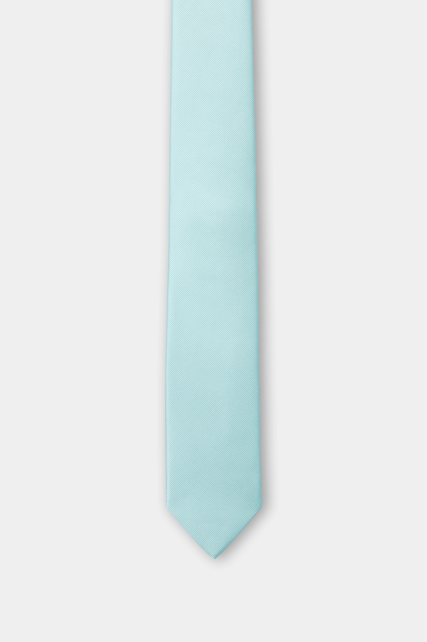 Corbata azul claro lisa