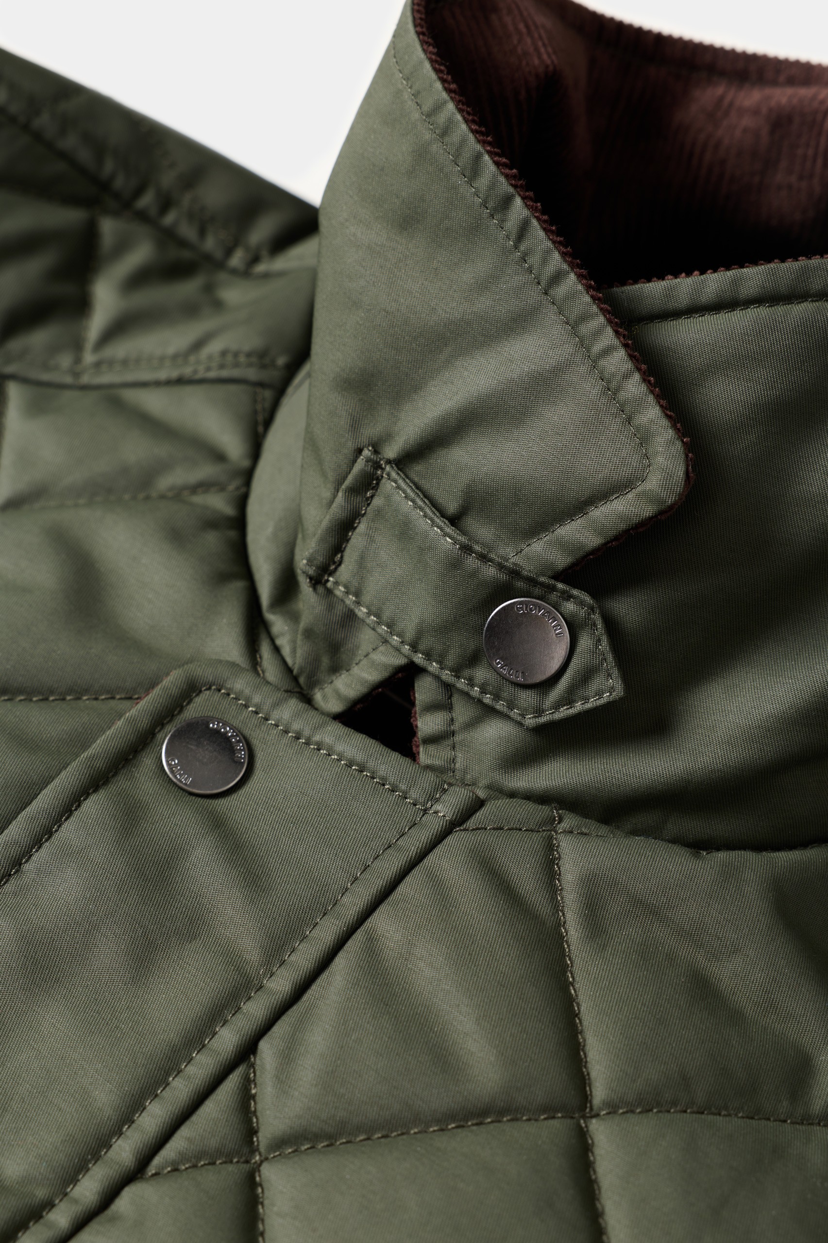 Parka con cuello de pana