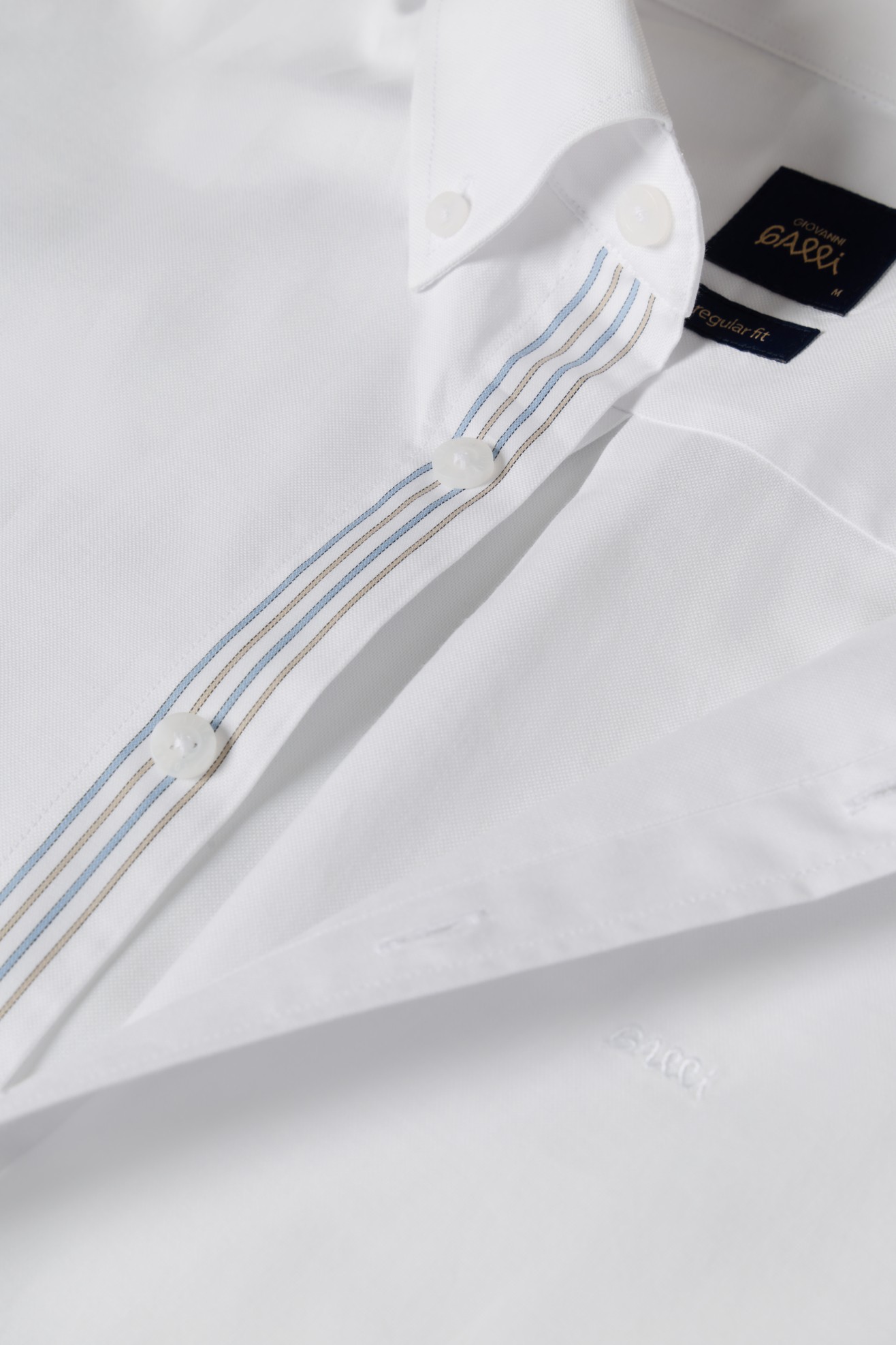 Camisa Oxford regular fit em branco