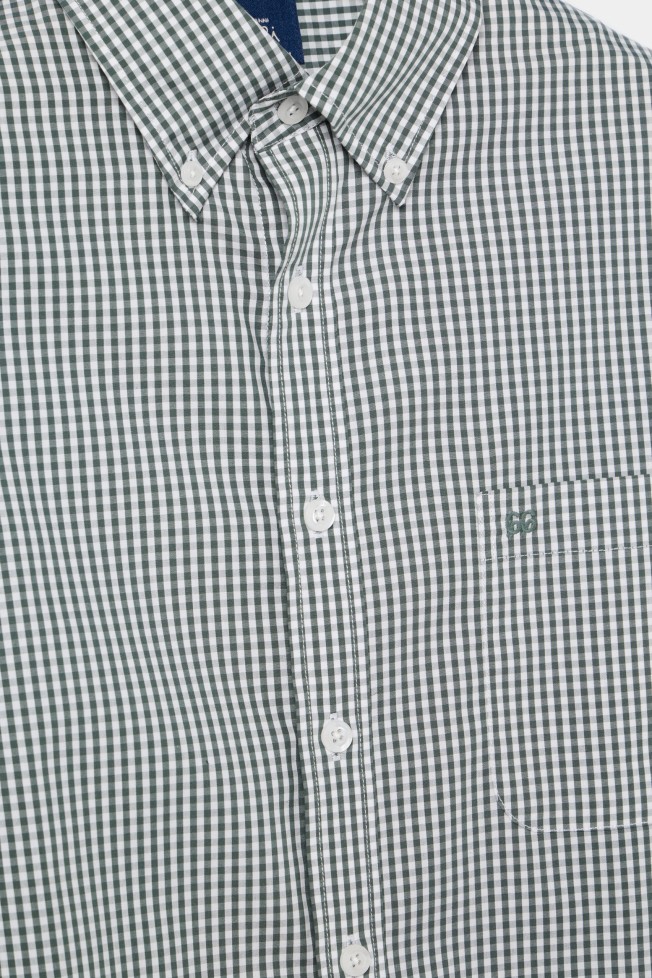 Camisa popeline regular fit em verde Camisa popeline regular fit em verde