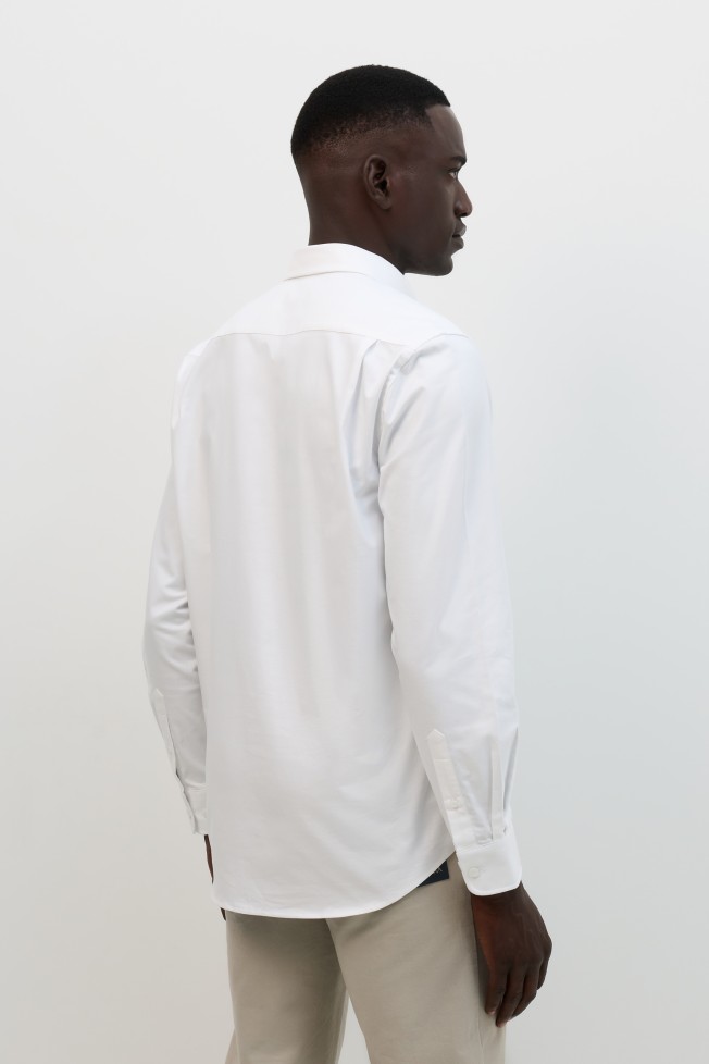 Camisa oxford regular fit em branco