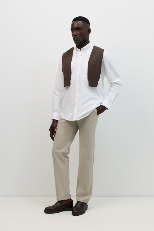 Camisa oxford regular fit em branco