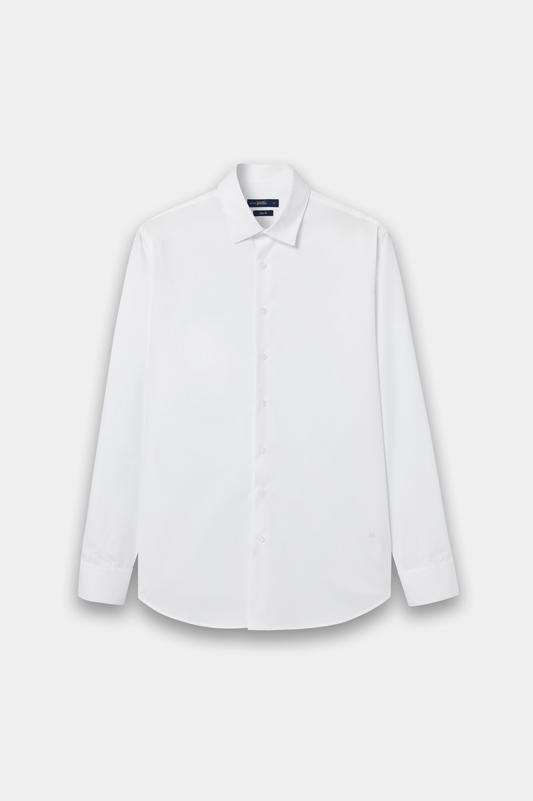 Camisa clásica blanca de corte ajustado