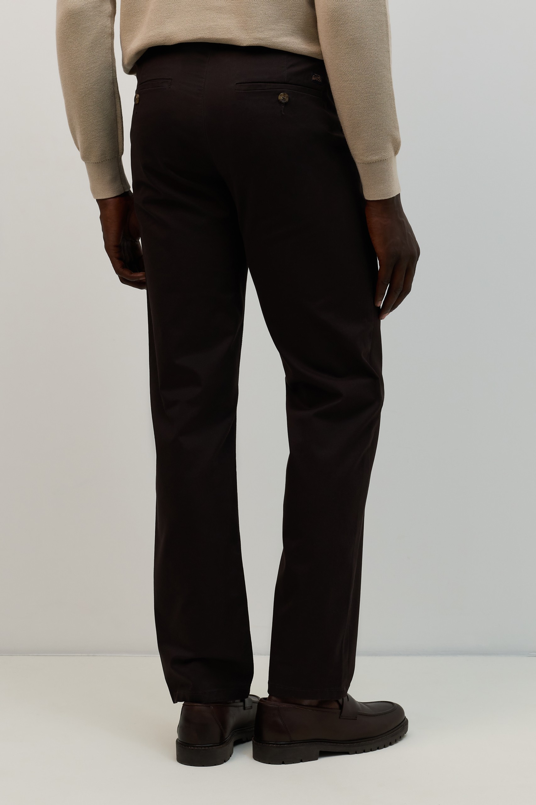 Pantalón chino regular fit