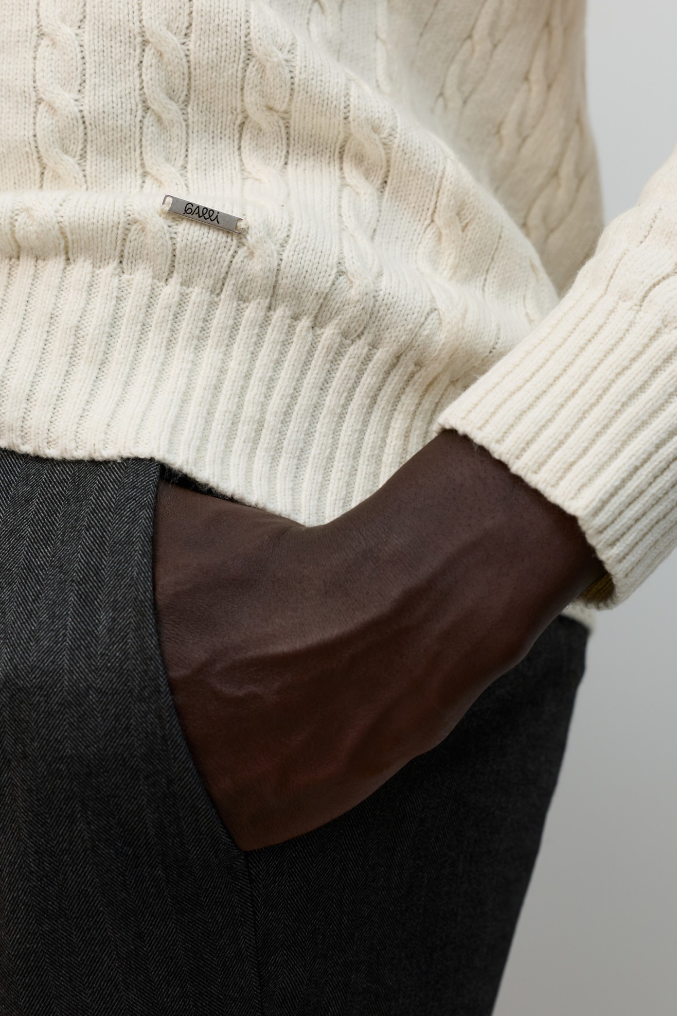 Camisola de malha entran�ada em bege