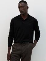 Polo preto de malha com l� merino