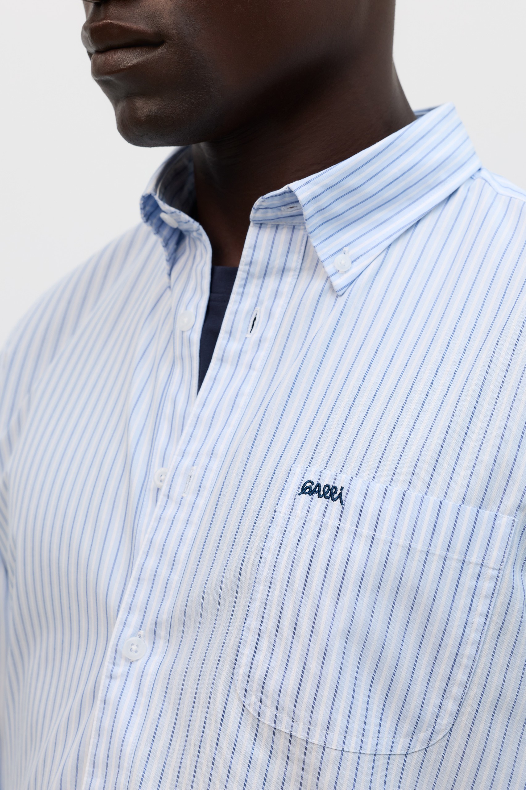 Camisa regular fit de rayas