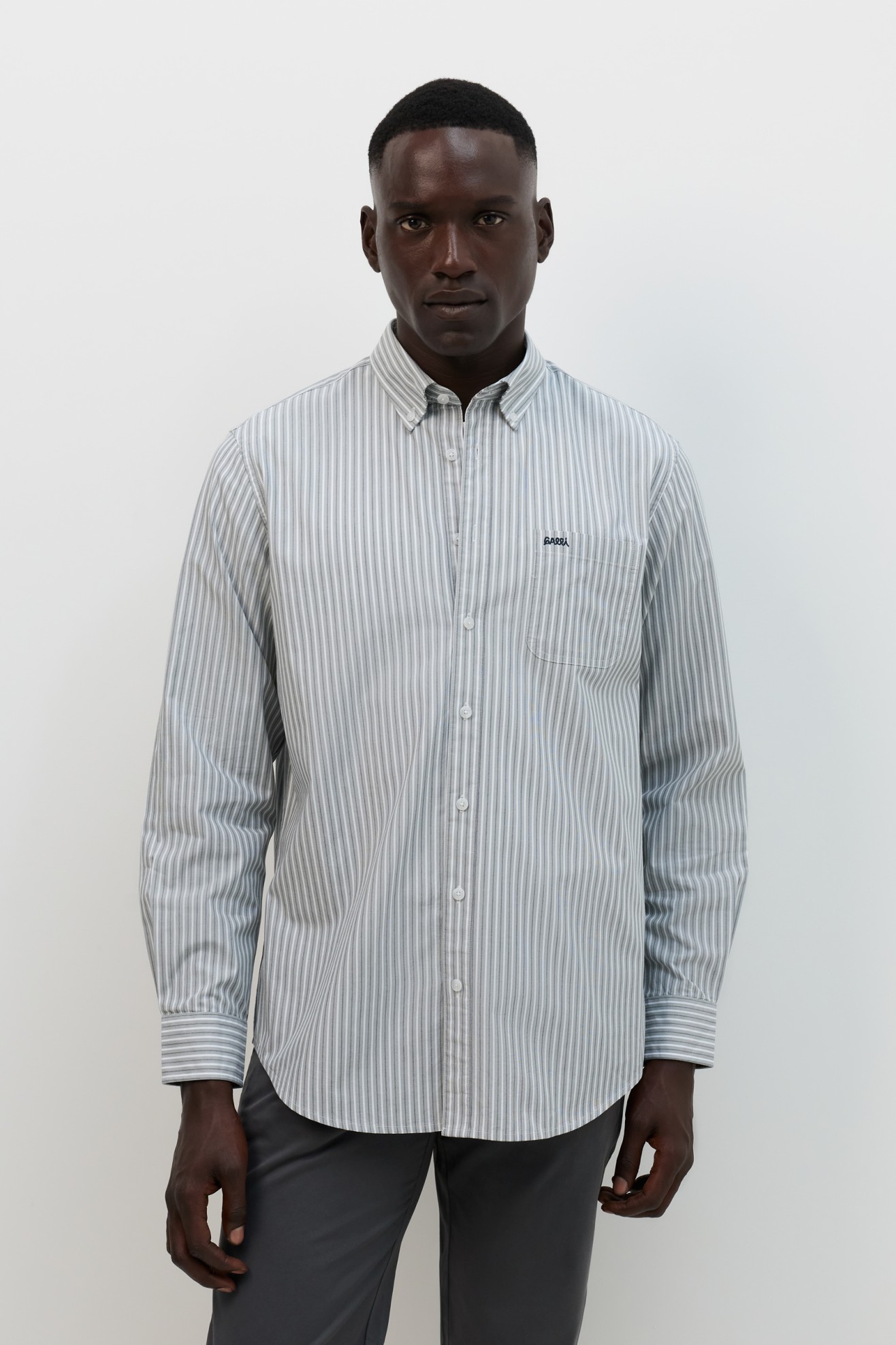 Camisa regular fit de rayas