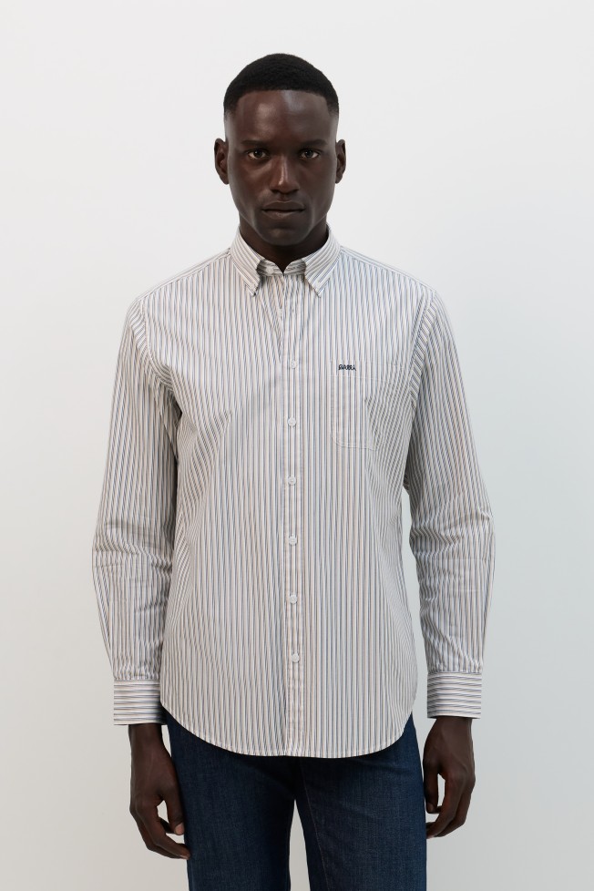 Camisa regular fit às riscas Camisa regular fit às riscas