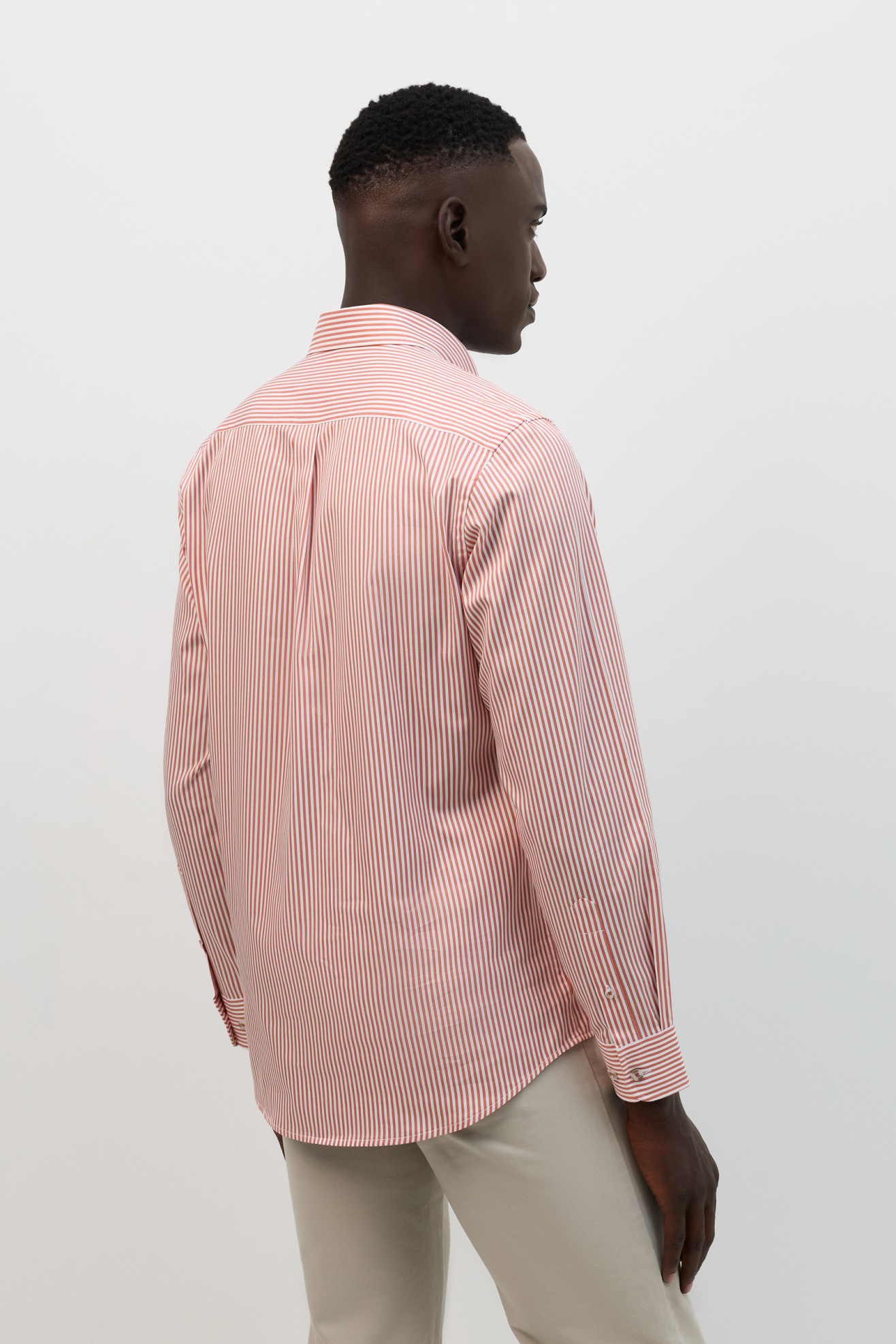 Camisa de algodón de corte regular a rayas naranjas