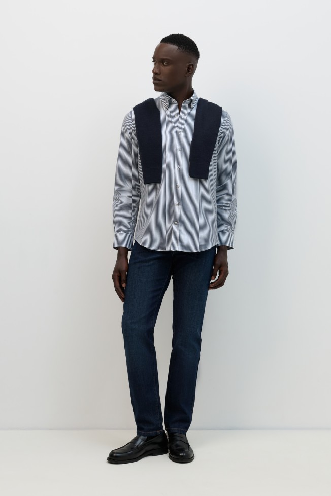 Camisa às riscas regular fit em algodão azul Camisa às riscas regular fit em algodão azul
