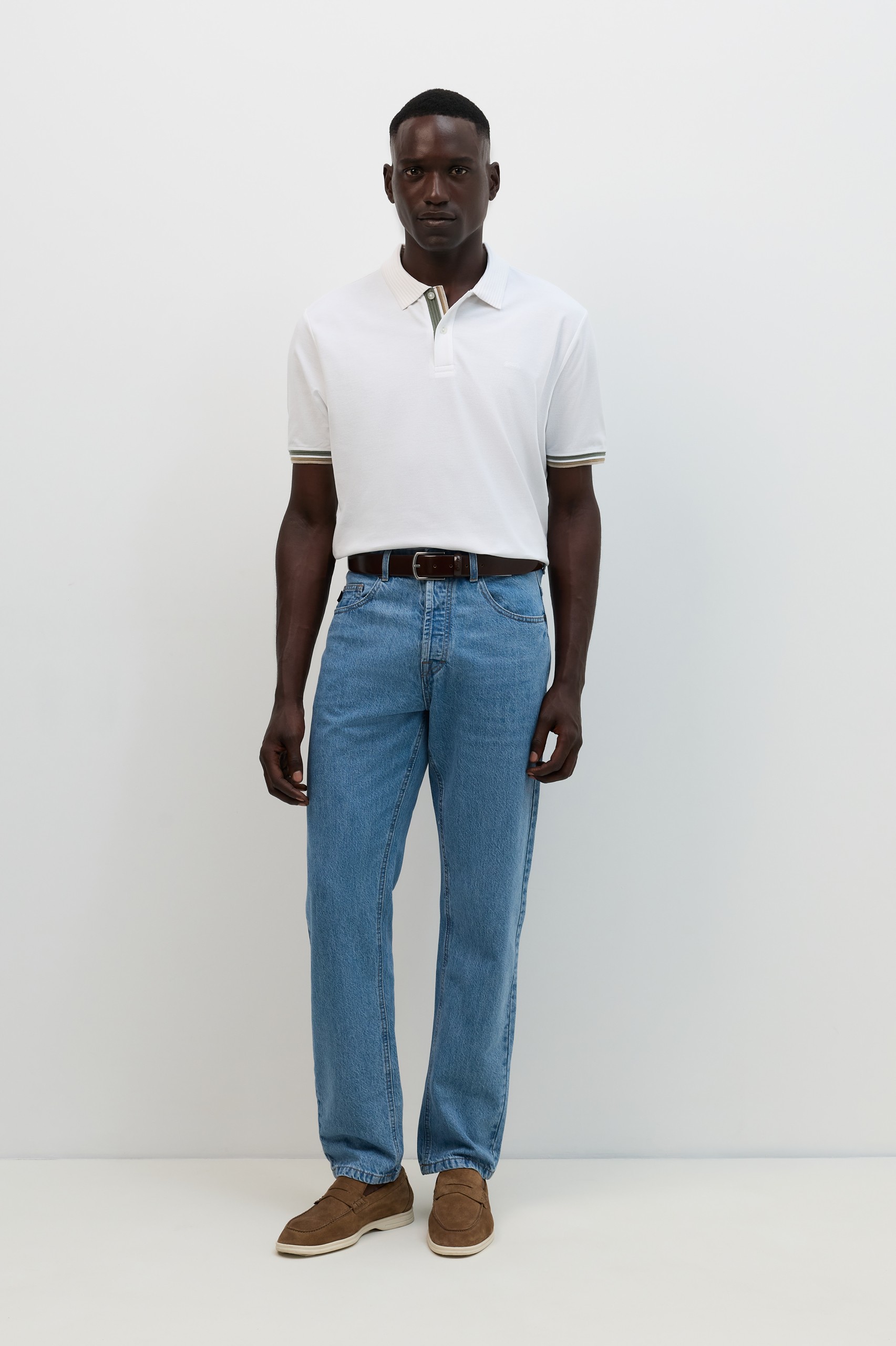 Polo blanco de manga corta