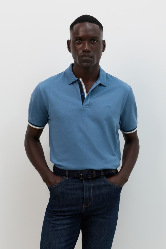 Polo de manga curta azul
