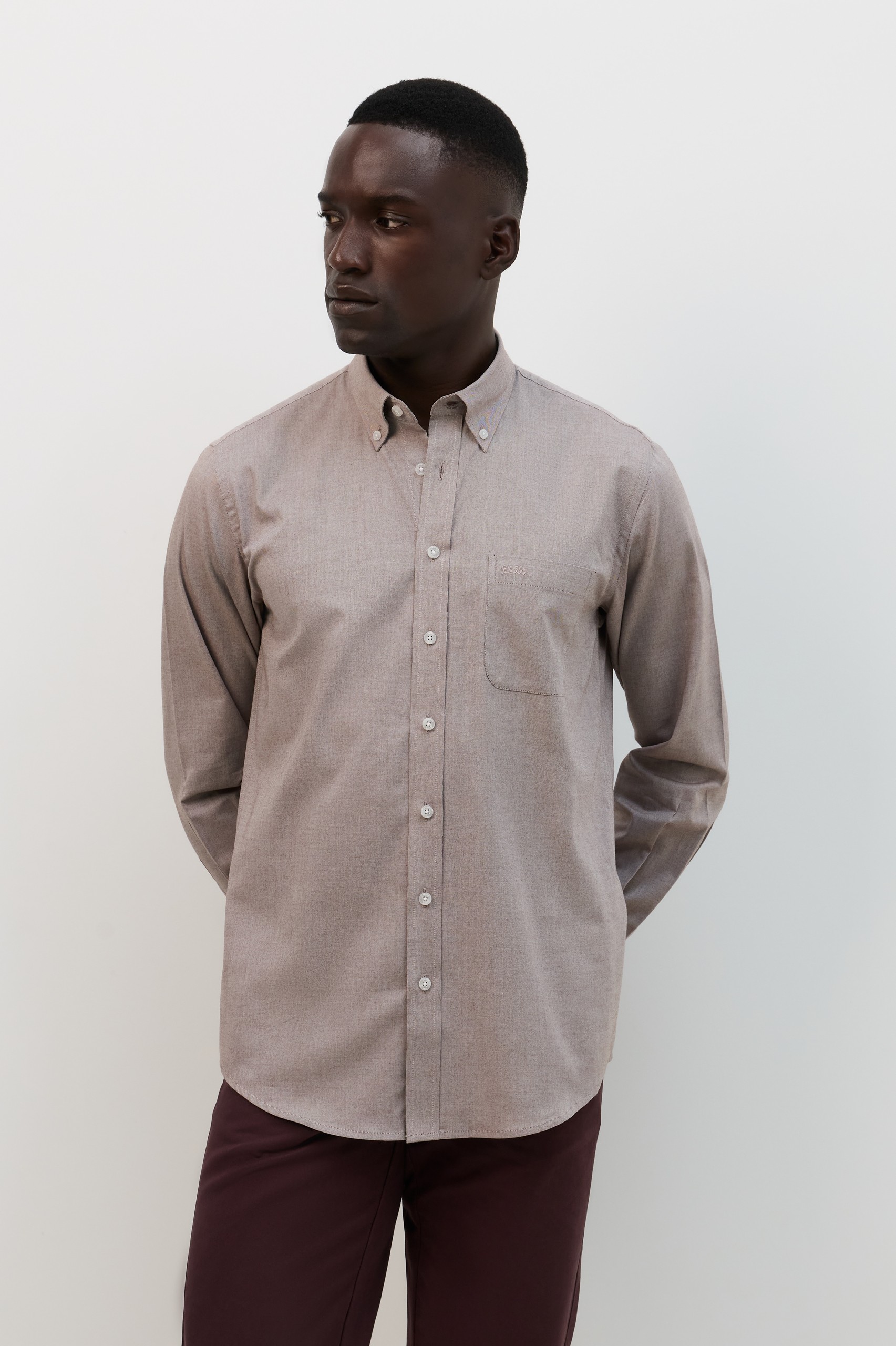 Camisa beige de manga larga