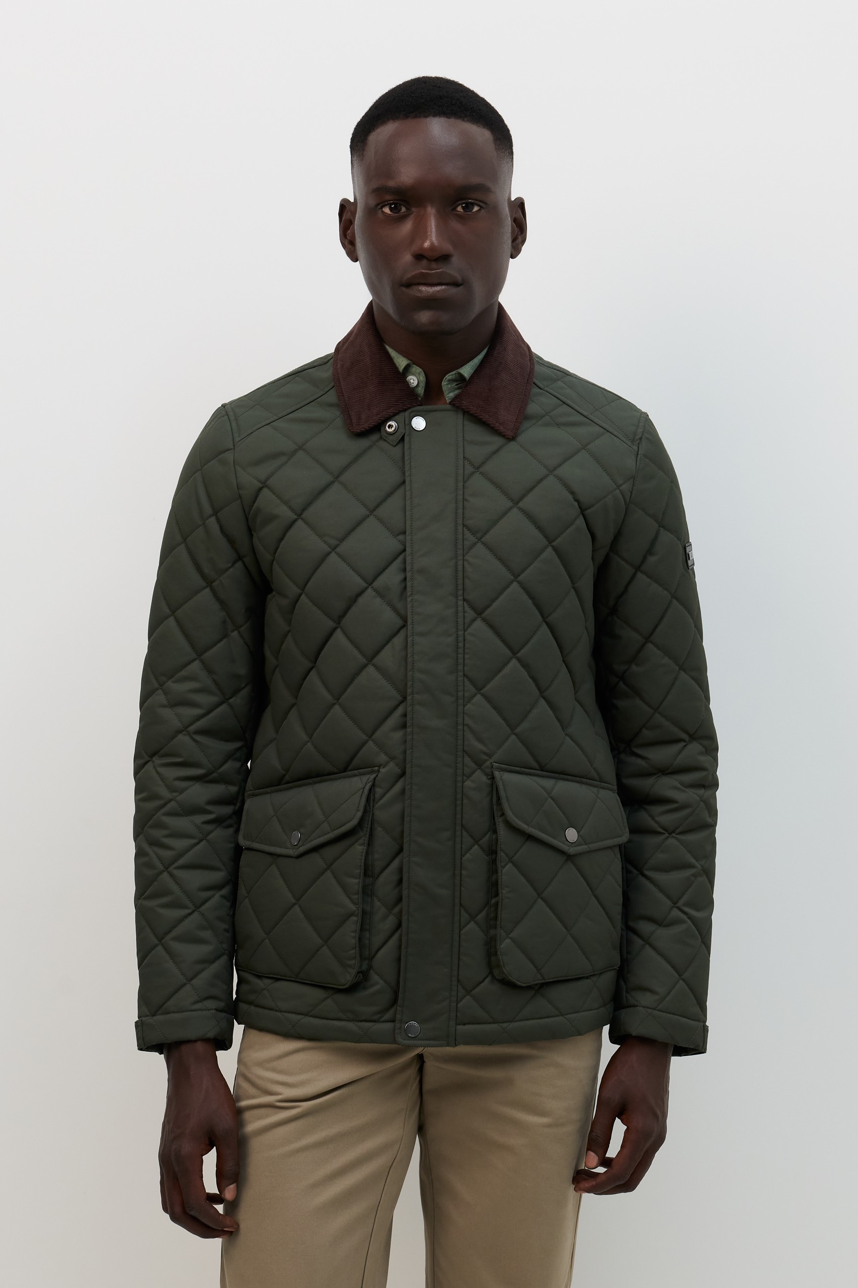 Parka con cuello de pana