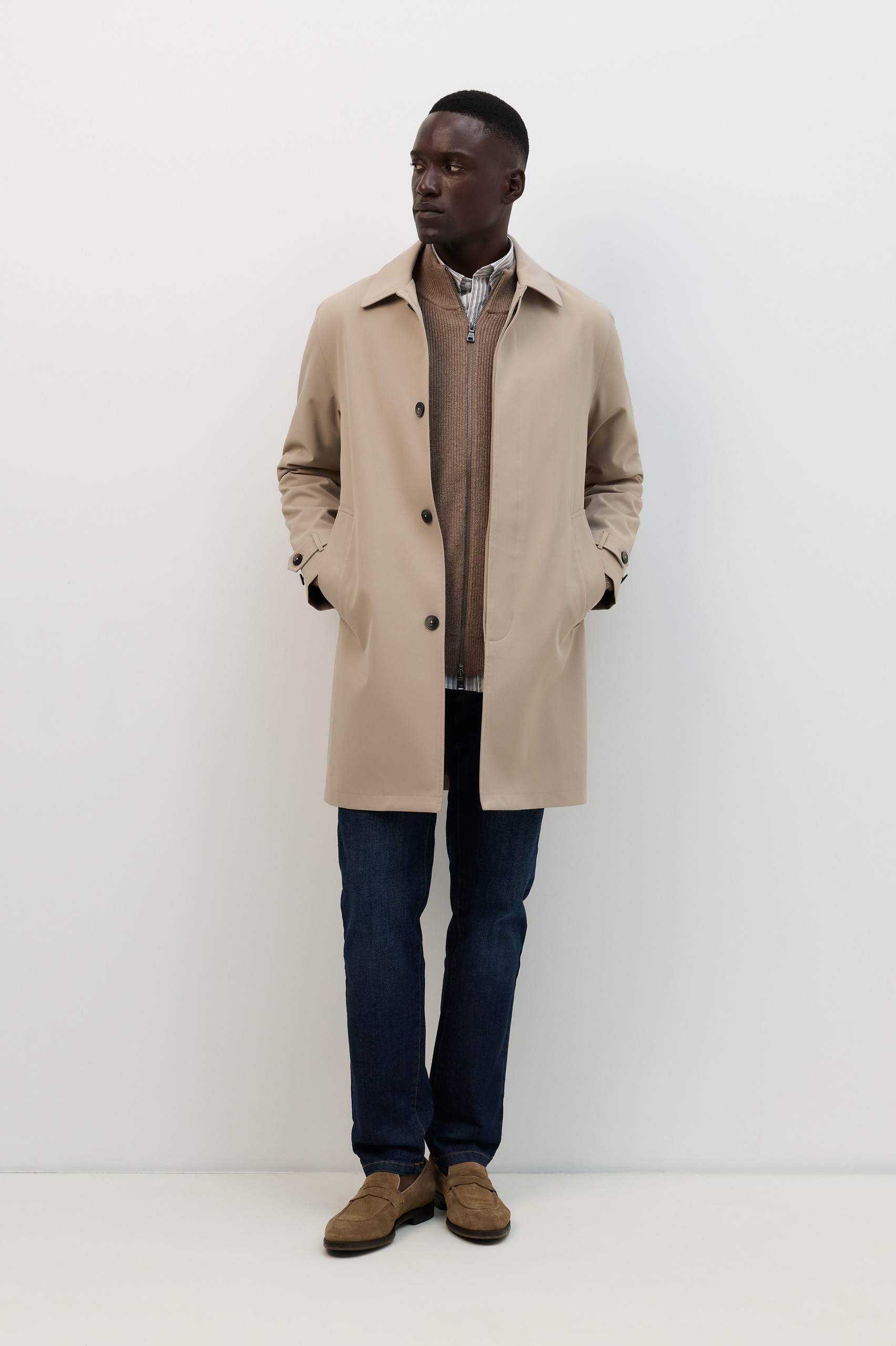 Gabardina repelente al agua beige