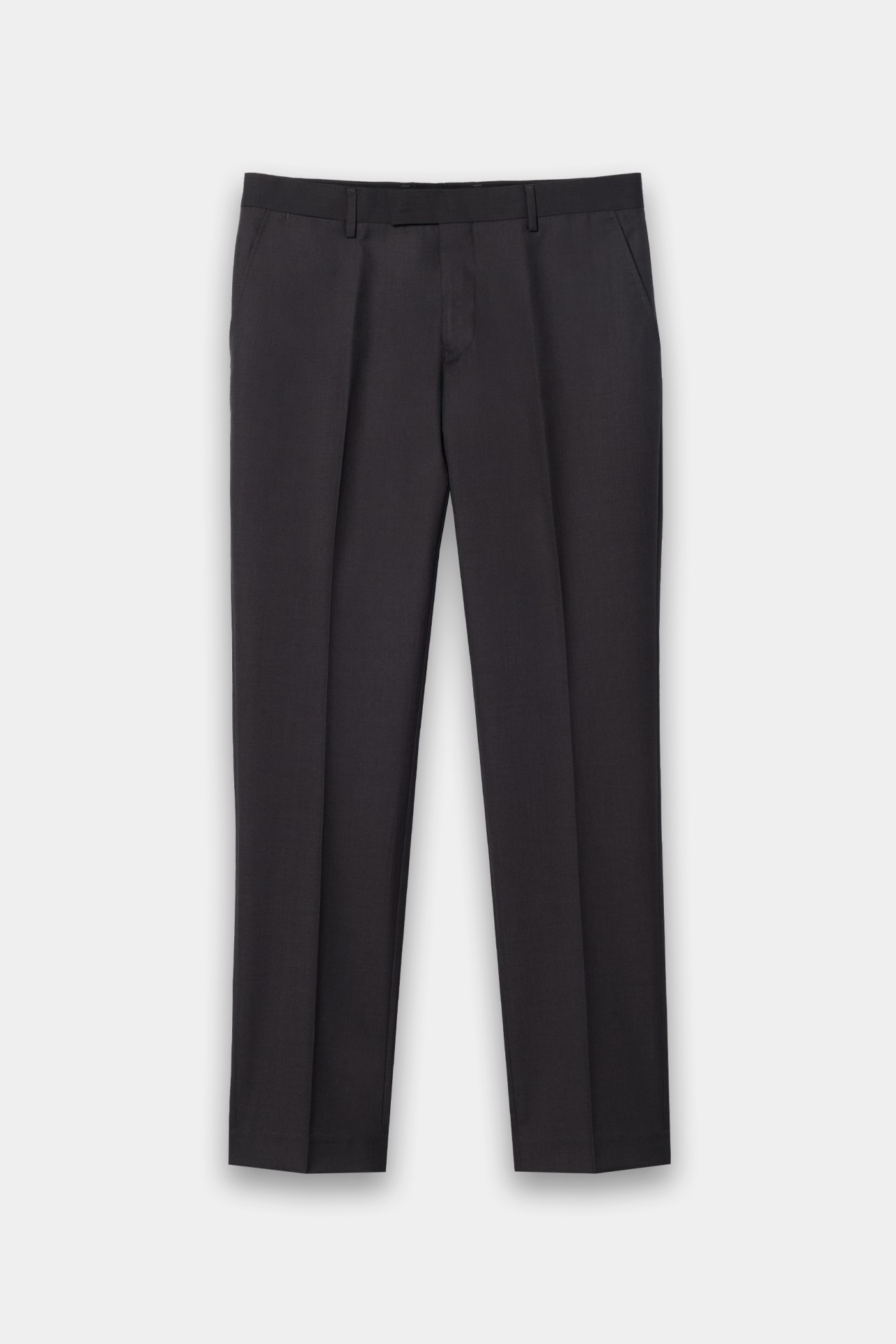 Traje gris clásico de corte ajustado