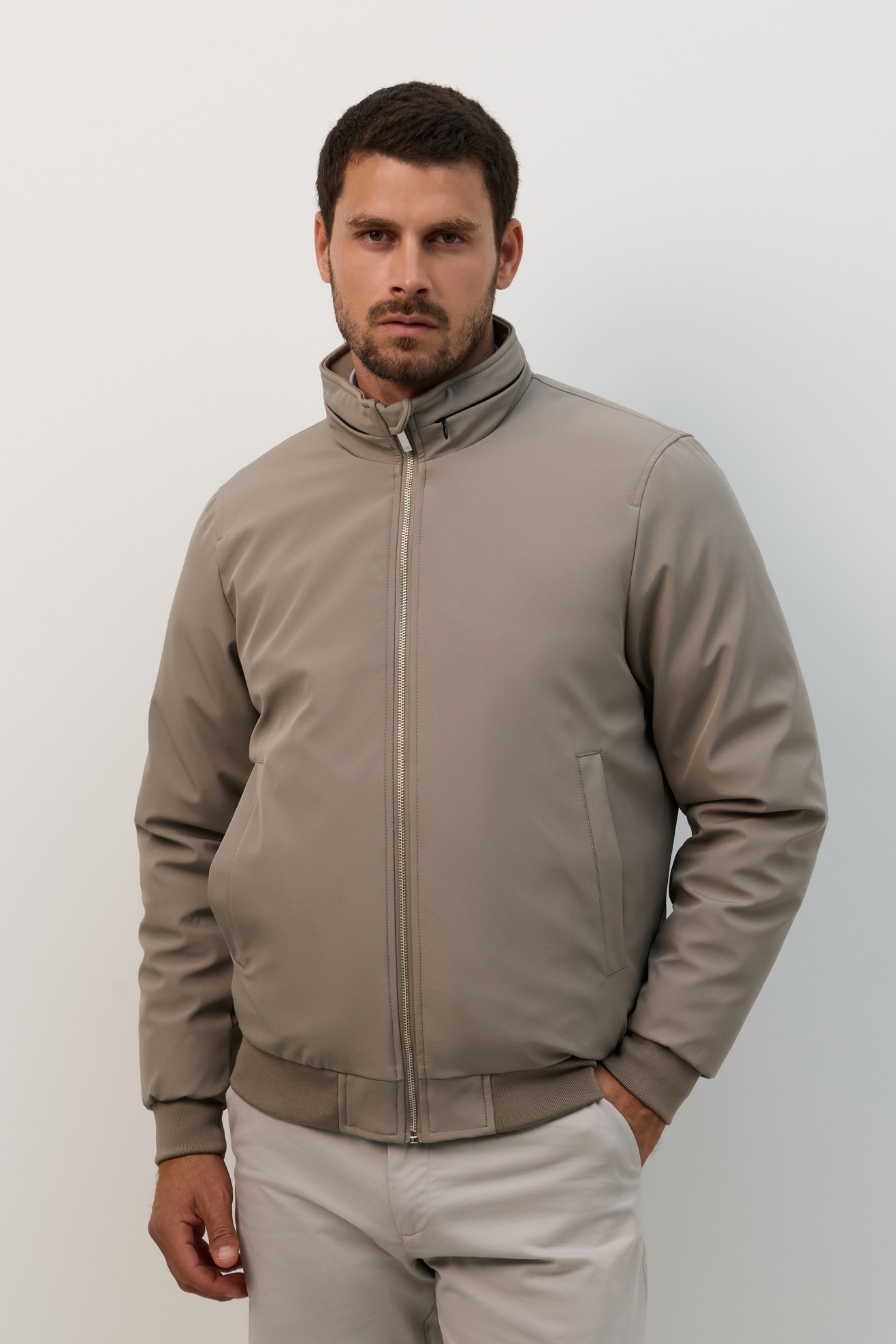 Chaqueta acolchada resistente al agua