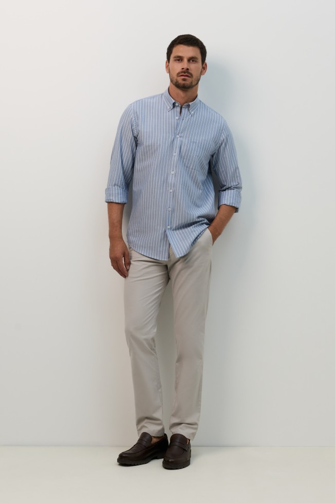 Camisa azul �s riscas regular fit