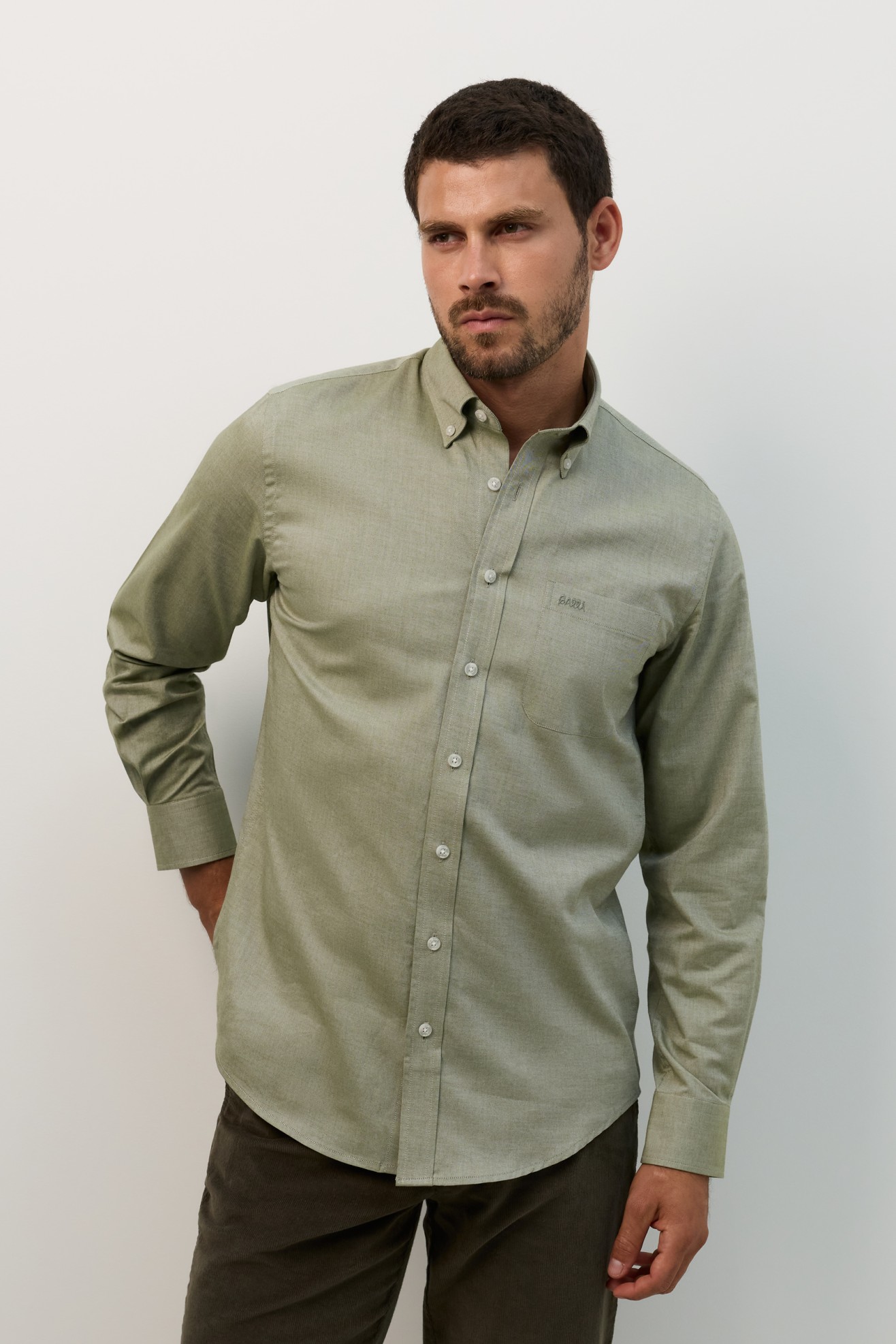 Camisa caqui de manga larga