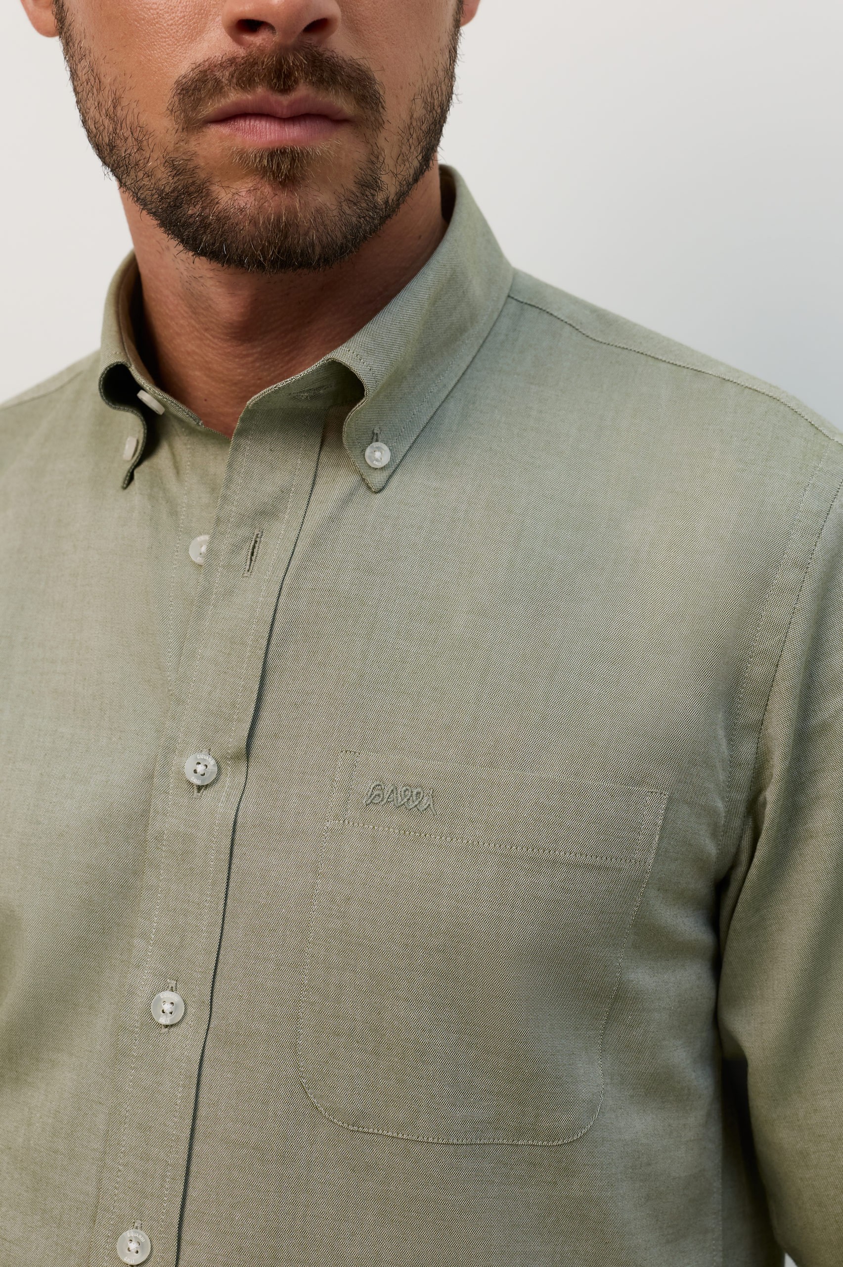 Camisa caqui de manga larga